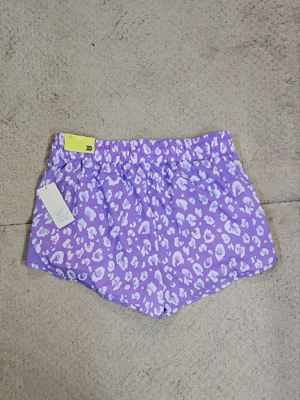 All in Motion Animal‎ Print Mid Rise Run Shorts in Purple Size Medium NWT - Picture 6 of 6